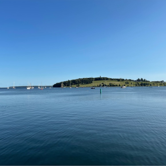 Meet your Posher, Fadoua - Picture 1 of 1